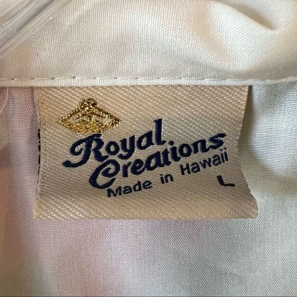 Vintage Royal Creations Floral Hawaiian Button Down Shirt - Picture 2 of 8